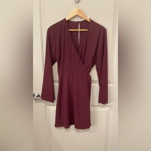 Lush maroon king sleeve casual dress